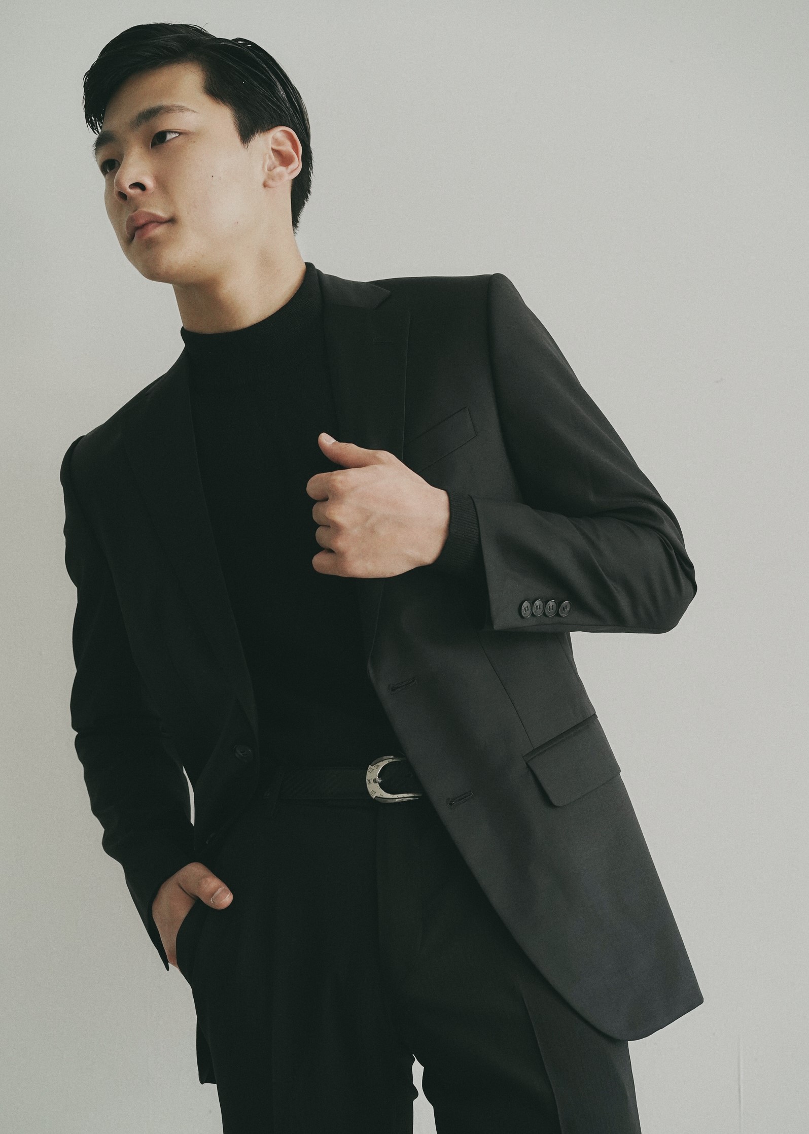 KIM HYEONWOOK　キム ヒョヌク