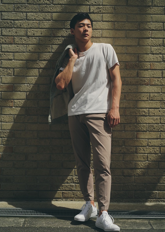 KIM HYEONWOOK　キム ヒョヌク