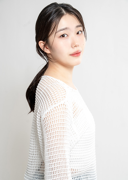 中山 妃乃 HIMENO NAKAYAMA