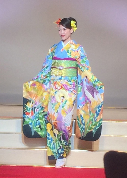  奥野 沙耶佳 SAYAKA OKUNO